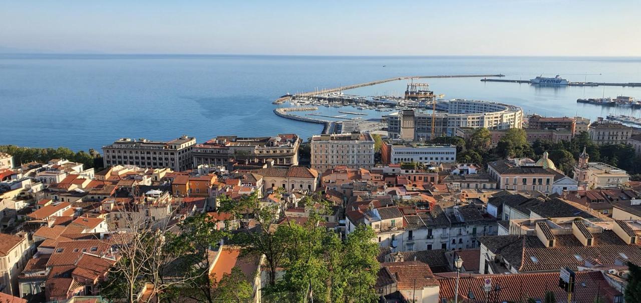 B&B Salerno Urban Suite 57 ภายนอก รูปภาพ