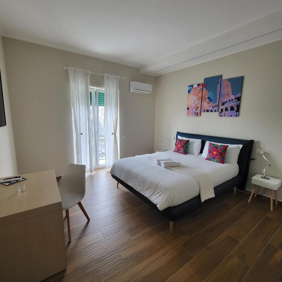 B&B Salerno Urban Suite 57 ภายนอก รูปภาพ