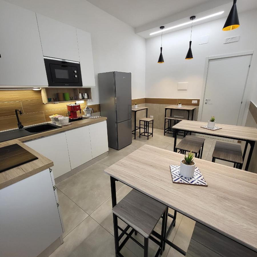 B&B Salerno Urban Suite 57 ภายนอก รูปภาพ