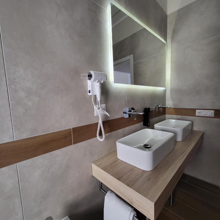 B&B Salerno Urban Suite 57 ภายนอก รูปภาพ