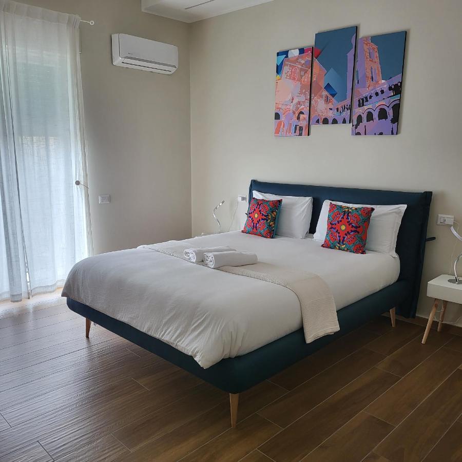 B&B Salerno Urban Suite 57 ภายนอก รูปภาพ