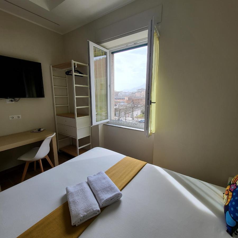 B&B Salerno Urban Suite 57 ภายนอก รูปภาพ